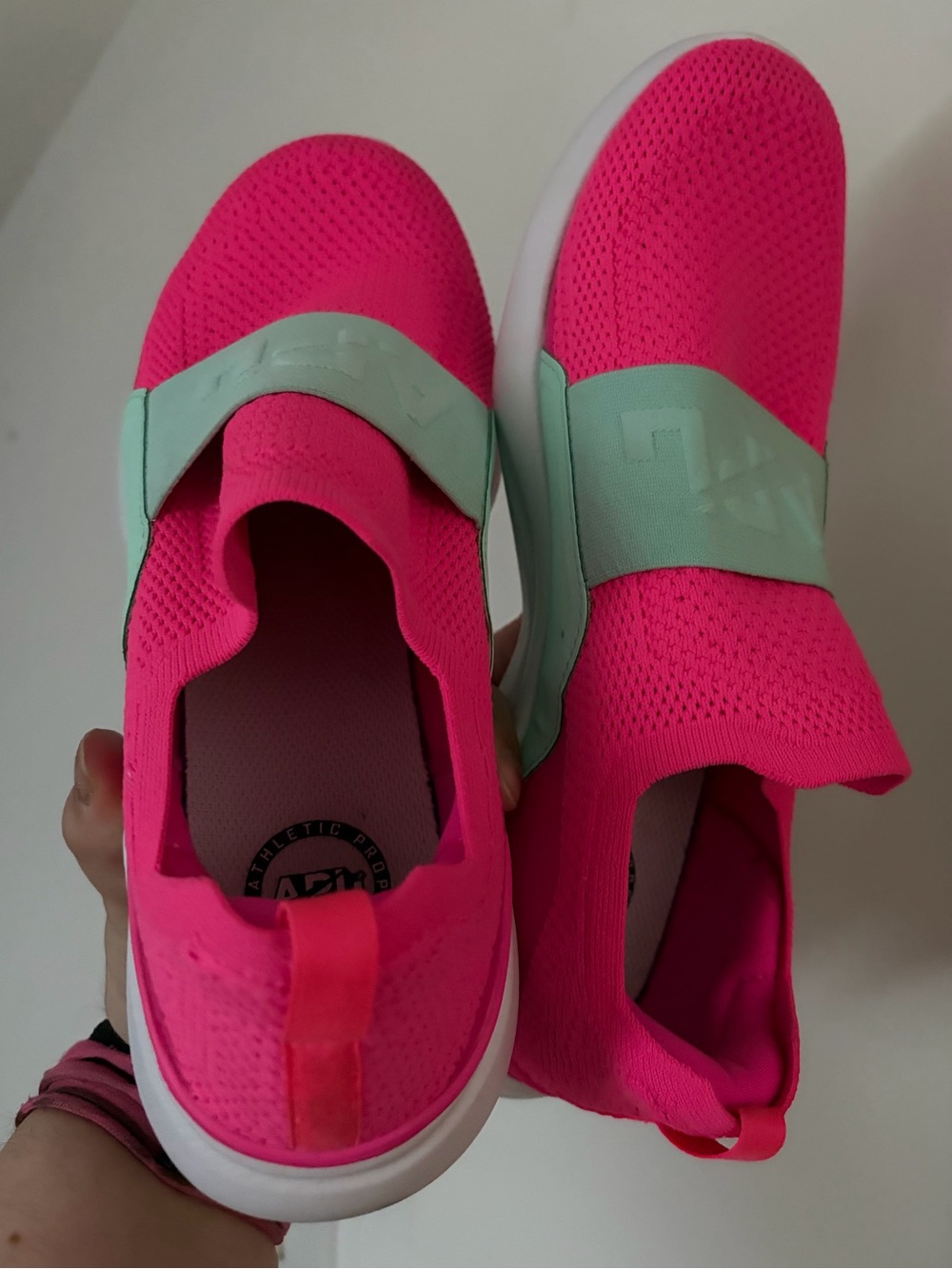 APL women’s Techloom Bliss in hot pink size 8 1/2